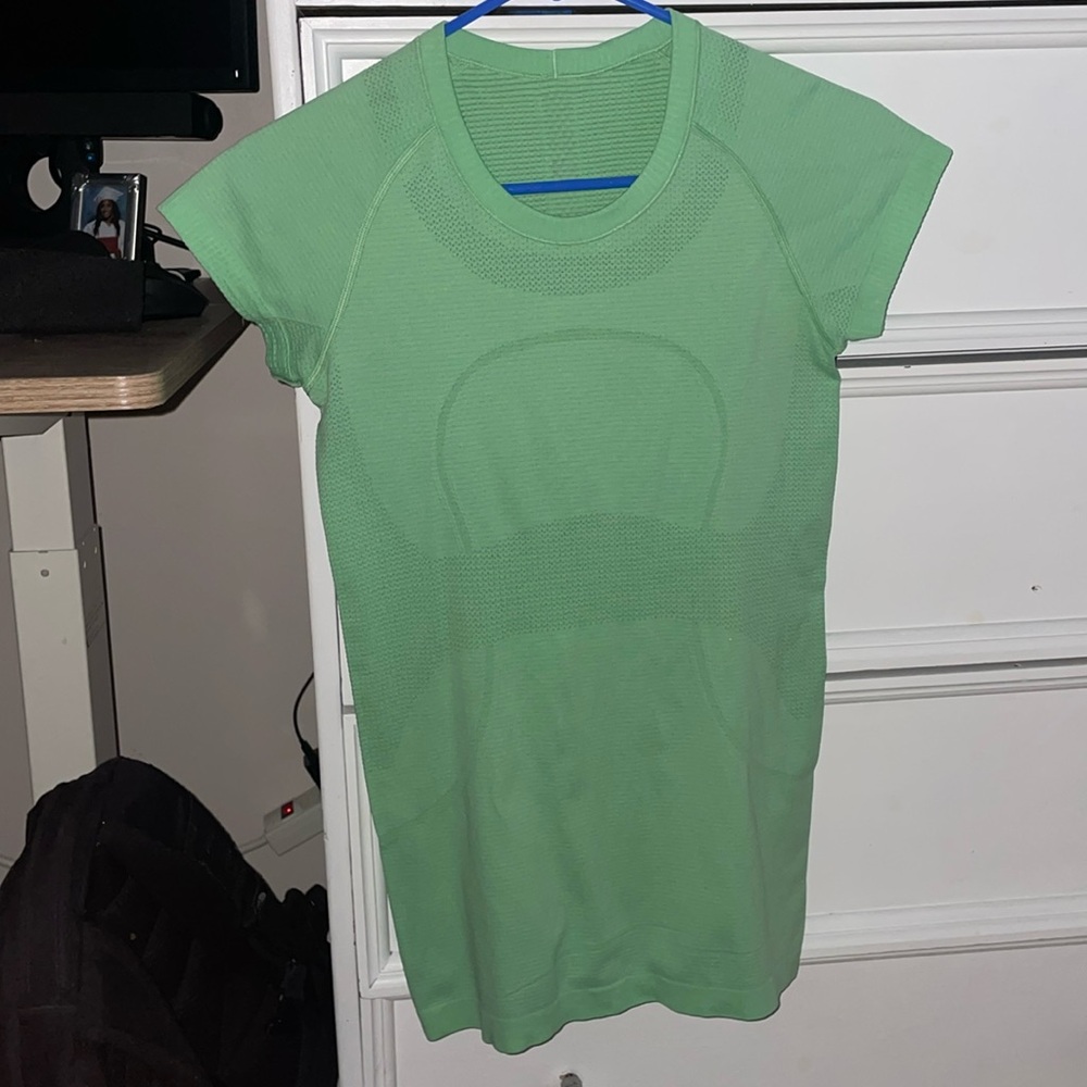 Lululemon swiftly tech